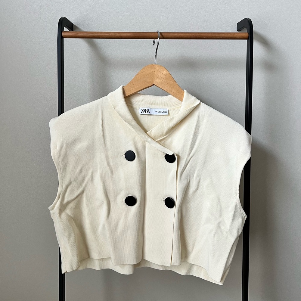 Zara Shoulder Pad Limited Edition Crop
